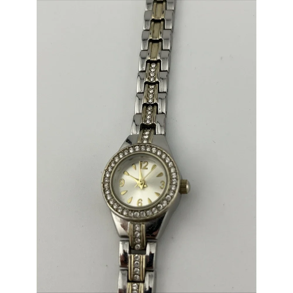 Merona Watch Women 19mm Case Silver‎ 7.25